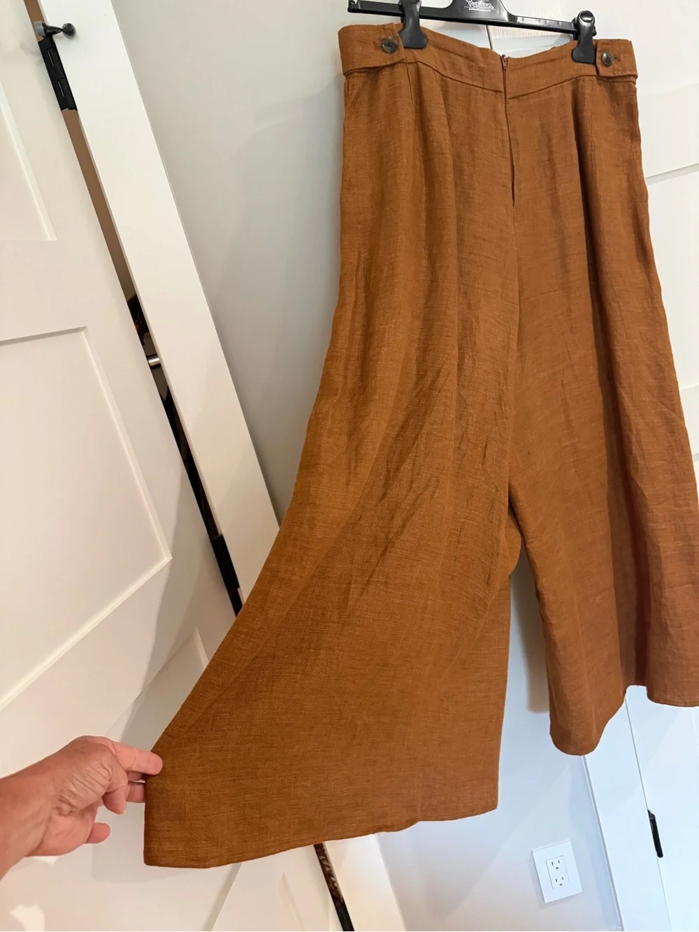 Banana Republic Lina Linen Ultra Wide-Leg Trousers